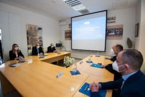 Foto1 sestanek Vlada resized