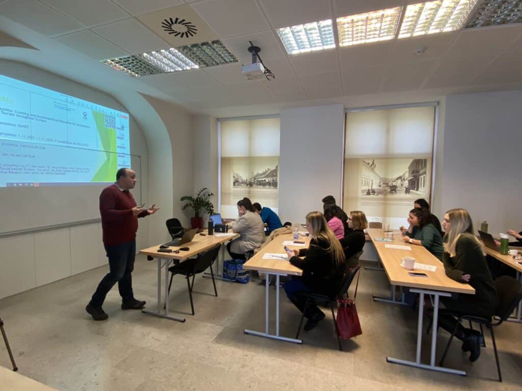 Img C5862f8781d62680fb812db7c7430f2d V