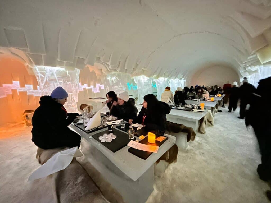 received_1525986011258592